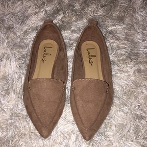 Lulu’s women’s flats